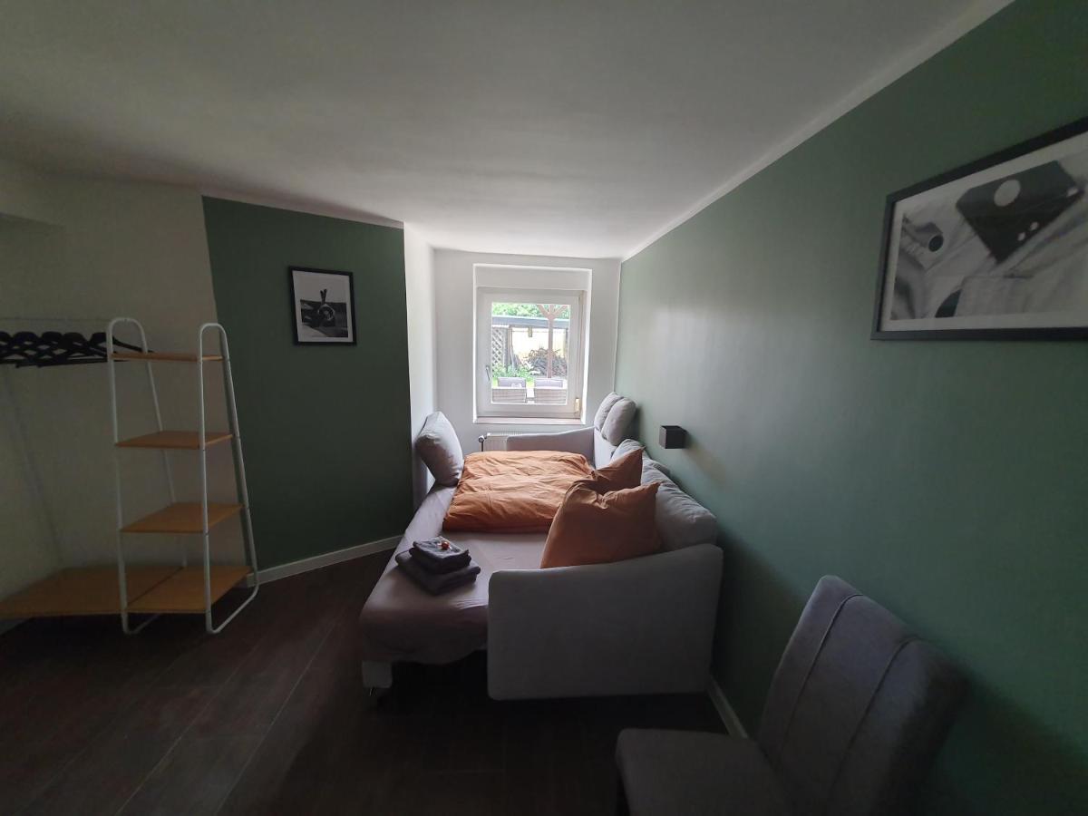 Neumuehler Hof Ferienwohnung "Stefan" Bietet 4 Schlafzimmer Und 4 Baeder , Eine Grosse Badewanne Und Grosser Terrasse Zum Garten, Kostenfreie Parkmoeglichkeiten Schwerin  Extérieur photo